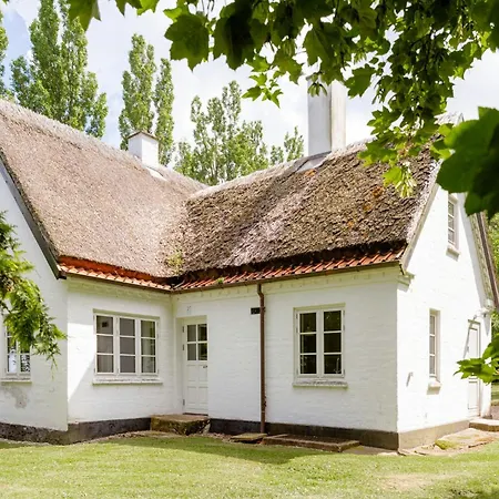 Old Steward's Surrounded By Nature * Maribo